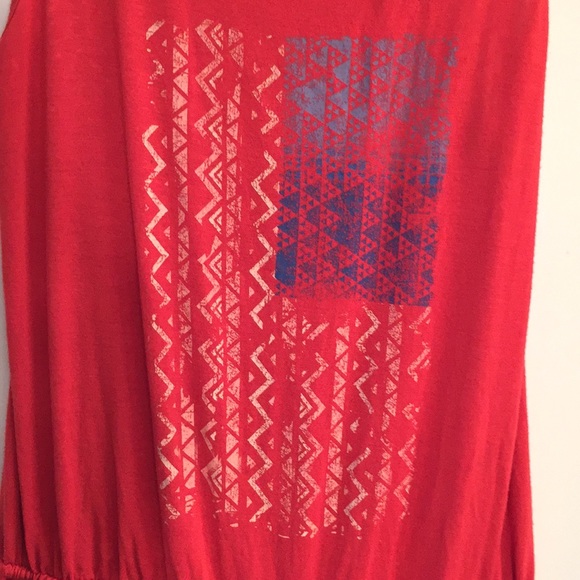 Kirra Linen Red Romper- Size Small- Carving Back - Picture 4 of 7